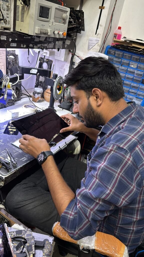 Apple service center Kolkata